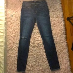 Hollister Low-Rise Super Skinny Jeans